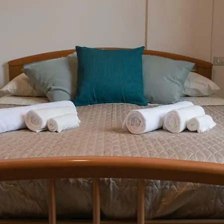 A Casa Di Toni דירה סירמיונה